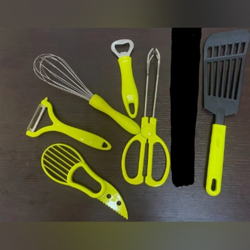 New "Gold Coast" 6 Pieces Kitchen Utensils Starter Gift Set